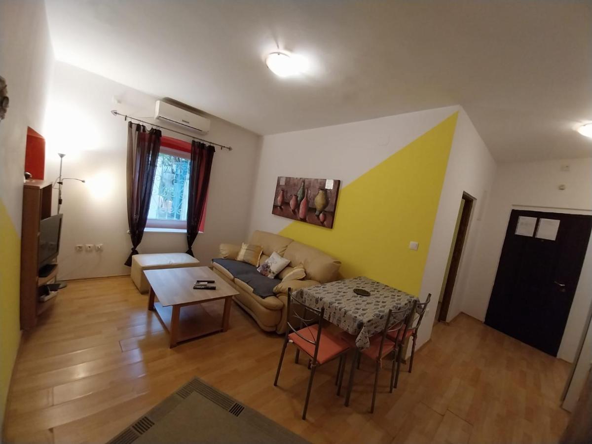 Apartmani Jadran 木洛希尼 外观 照片
